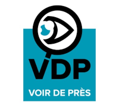 VOIR DE PRÈS
